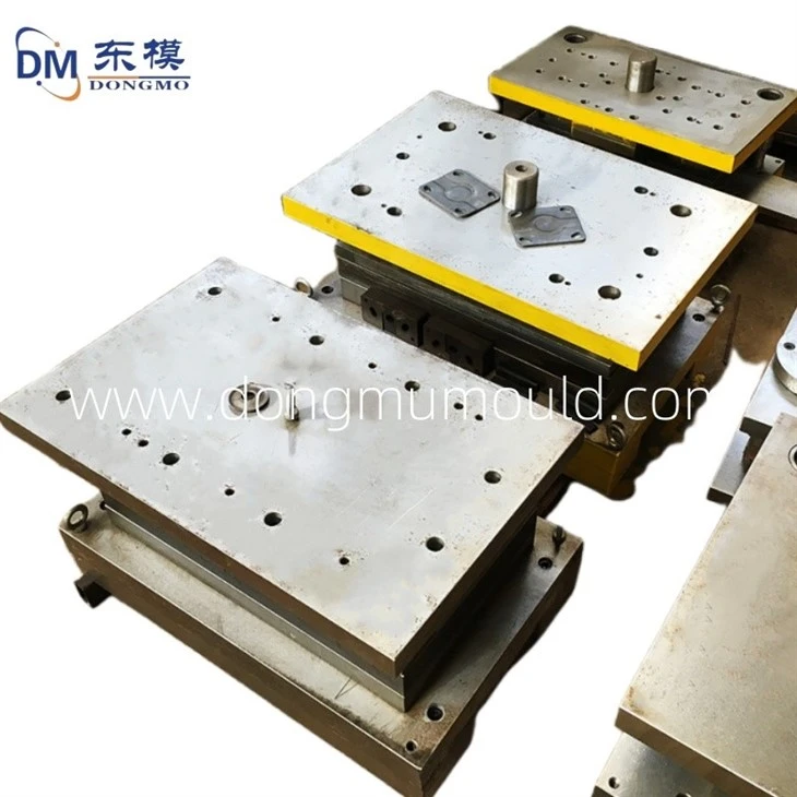Industrial Swivel Caster Bracket Stamping Mold